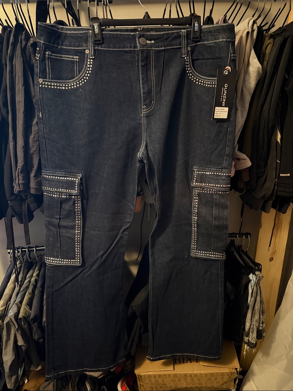 Men’s Black Stud-Trim Cargo Jeans